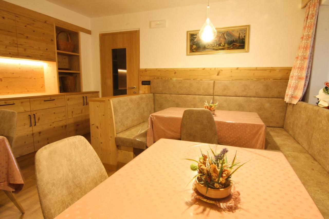 Pension Enzian Badia  Exterior photo